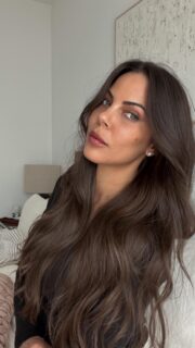 If you’re dealing with Hashimoto’s hair thinning, this is your reminder that small, consistent habits can make a real difference

My weekly + nightly routine:
• Weekly scalp oiling
• Nightly scalp massage + growth serums
• Nightly bond repair on ends to reduce breakage
• Sleeping in a loose bun with a silk scrunchie

Why I use pumpkin seed oil for hair growth: it’s rich in zinc, omega fatty acids, and antioxidants. It also helps block DHT (a hormone linked to hair loss), which can support thicker, stronger hair over time
Consistency > perfection when it comes to healing your hair

#hashimotosdisease #autoimmunedisorder #glowupjourney