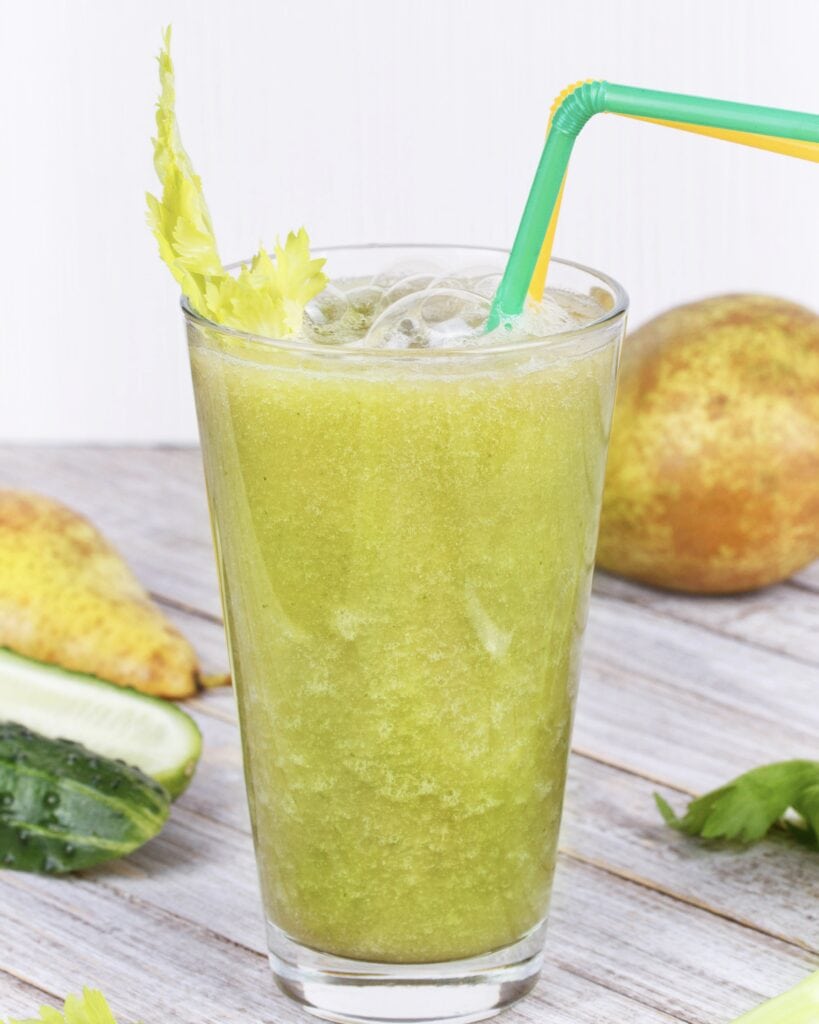 Pear and Cucumber Green Juice
