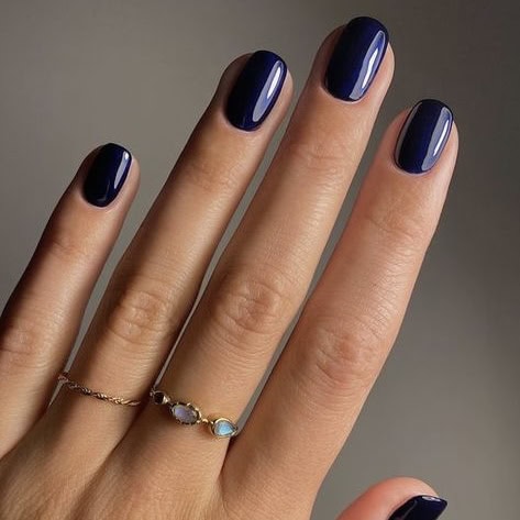 Dark Navy Blue Nails